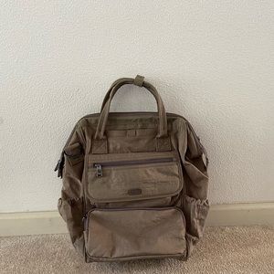 Lug Via Convertible Tote (Walnut Brown)